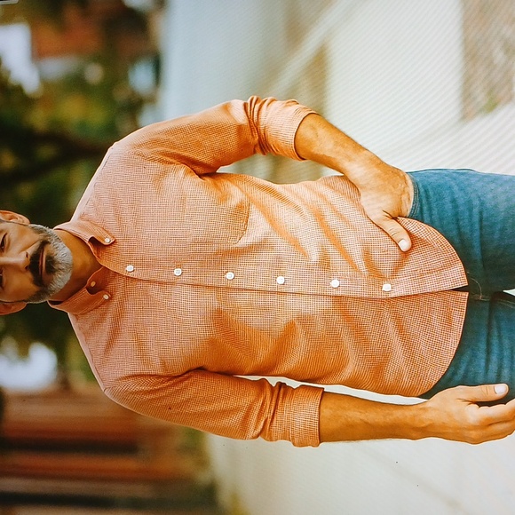 $48 Kirkland Button shirt, size small, tiny red-white plaid, easy care NWOT - Picture 2 of 7